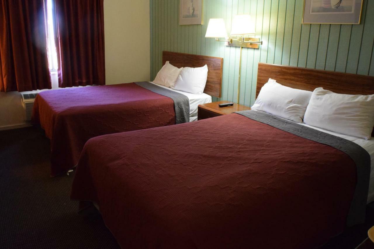Budget Inn Ontario Ontario Center Экстерьер фото
